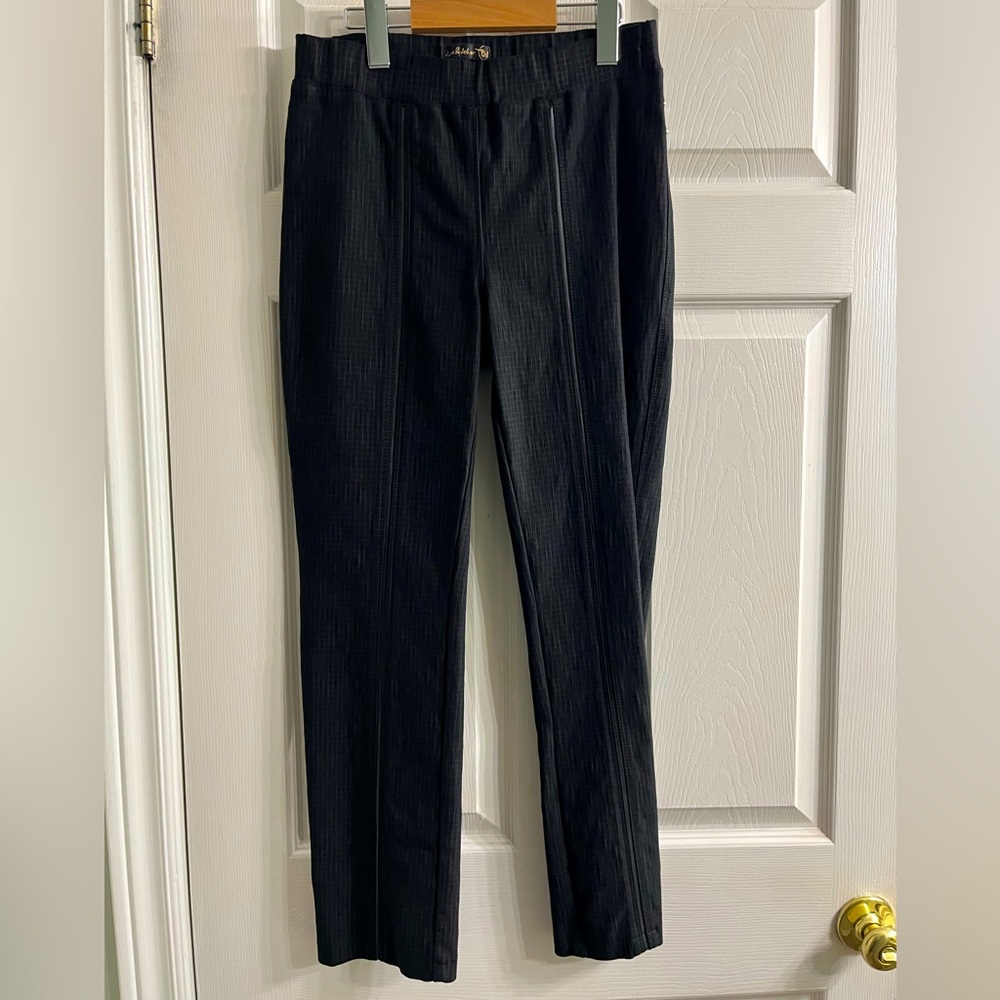 JANE & JOHN Black pants with pattern size 4